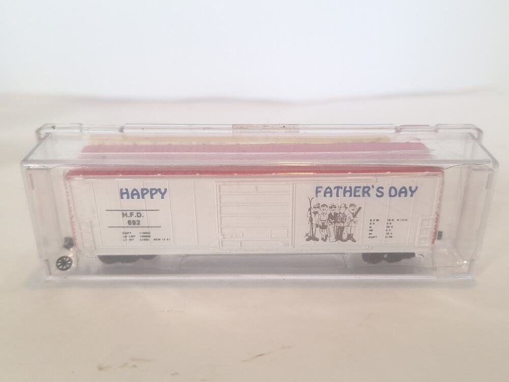 Bev-Bell Life-Like N Scale Happy Father’s Day Holiday Boxcar #692 Unplayed
